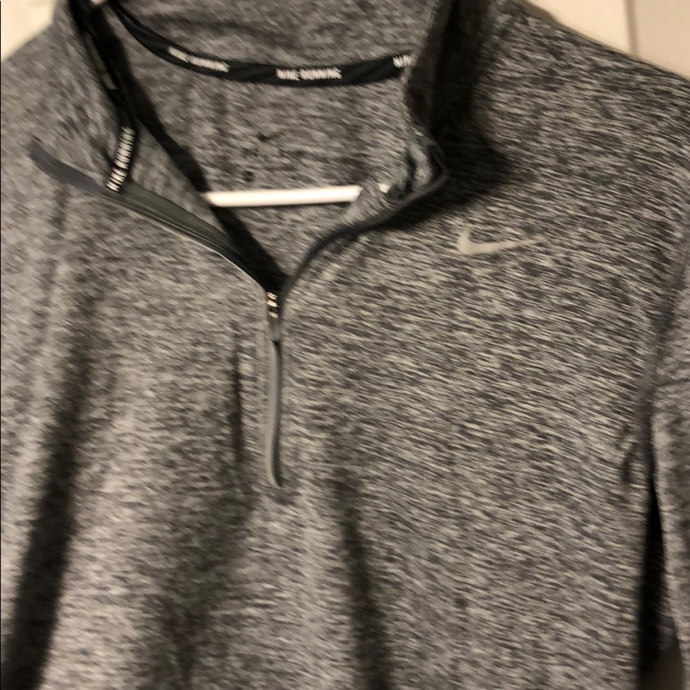 🛑SOLD🛑Nike Dry Fit Long Sleeve - Picture 7 of 8